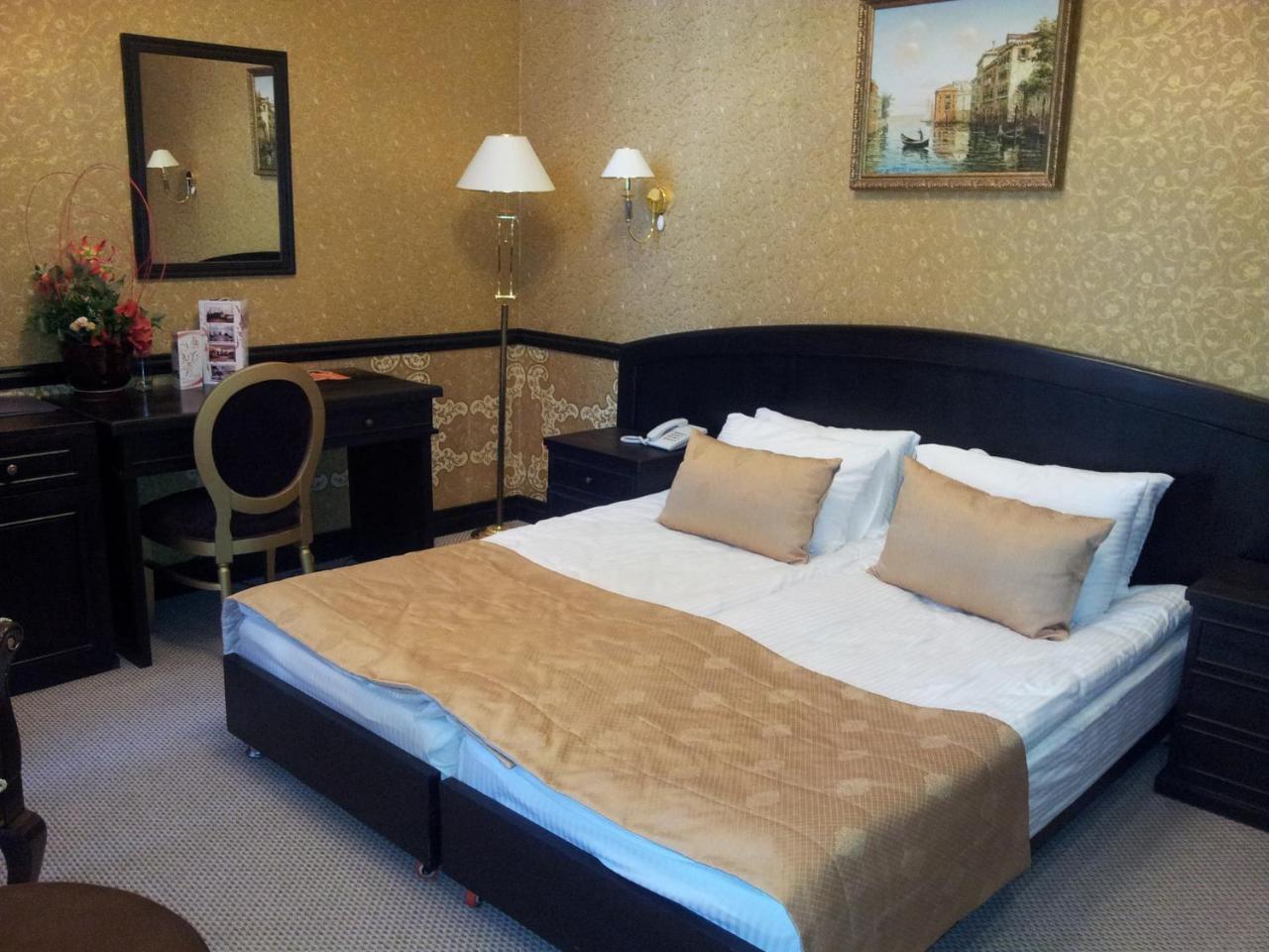 Belon Lux Hotel Astana Dış mekan fotoğraf